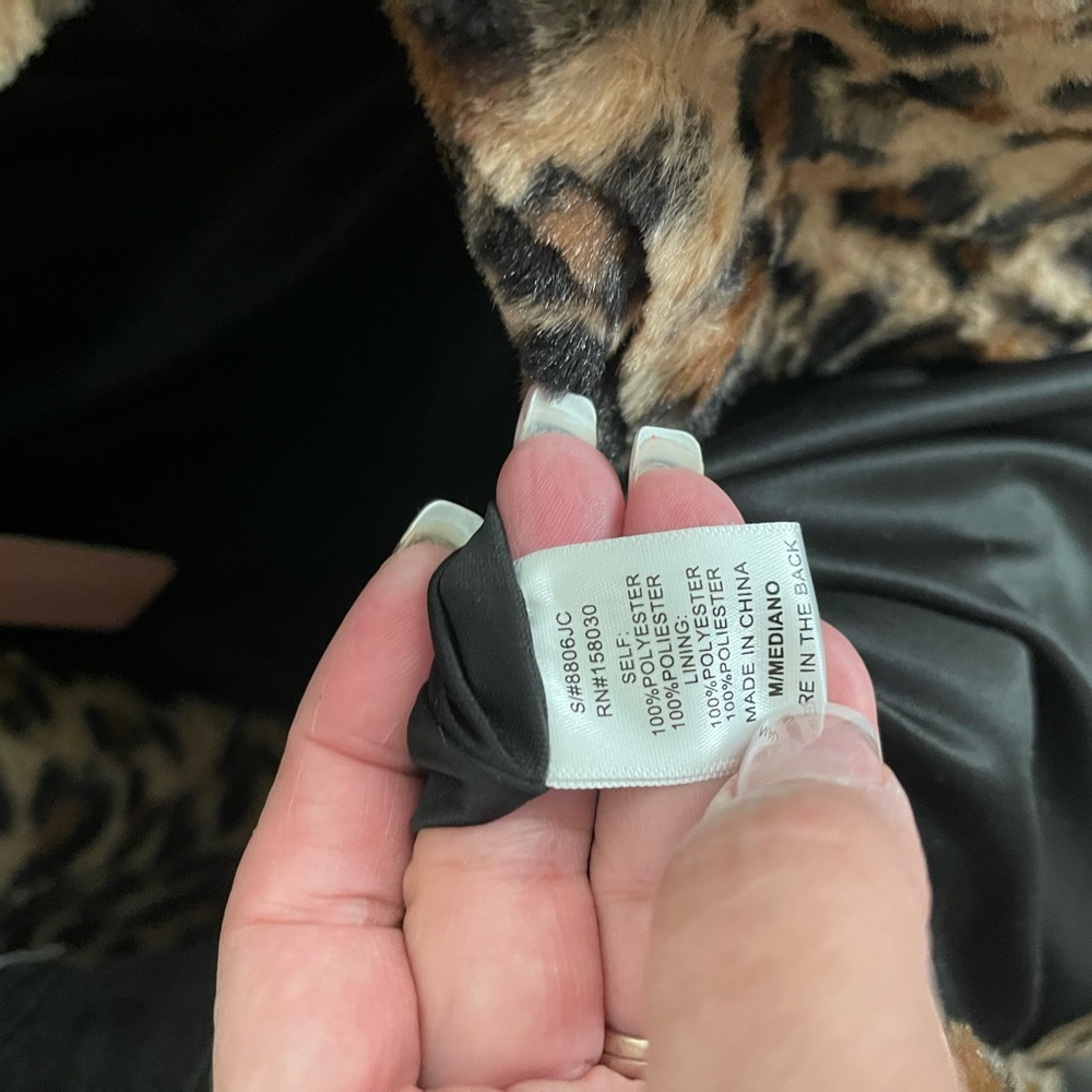Lovely Leopard Print Faux Fur Womans Jacket Coat - Picture 6 of 7